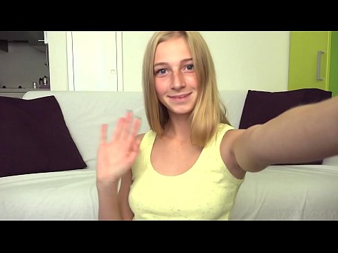 ❤️ Кад ми је досадно, лењо мастурбирам своју ружичасту мацу ❤❌ Анални видео код нас ❌❤